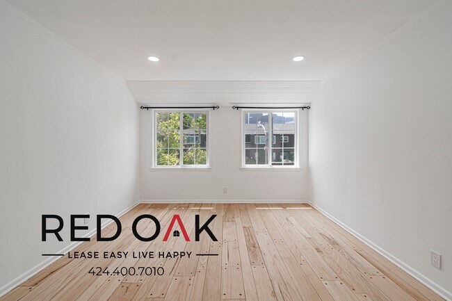 Building Photo - 360 S Linden Dr