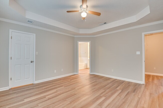Building Photo - 7640 Pleasantville Way