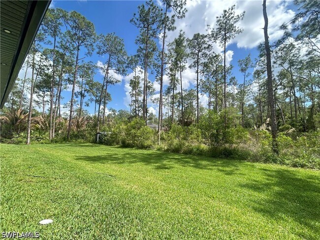 Building Photo - 3724 2nd Ave NE