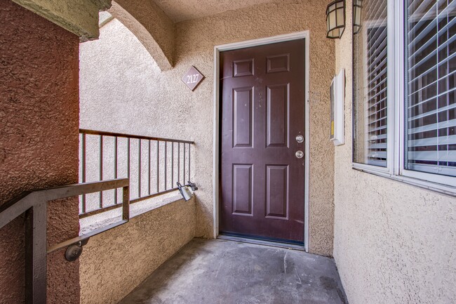 Primary Photo - 7885 W Flamingo Rd