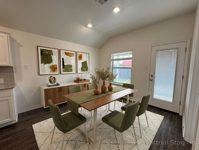 Building Photo - 1417 E Jasper Dr