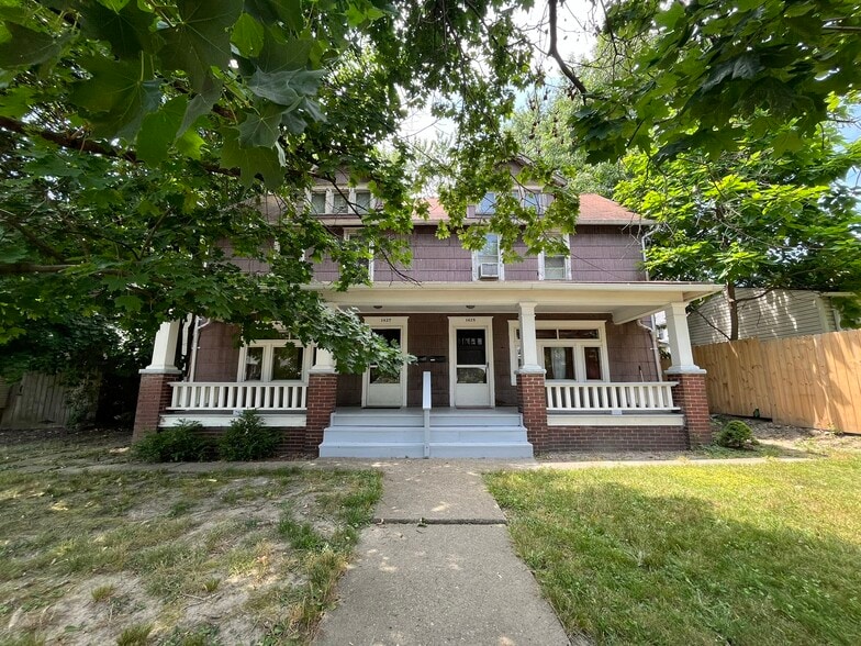 Building Photo - 1427 S Linden Ave