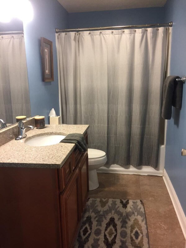 Building Photo - 302 Willow Crossing Ct
