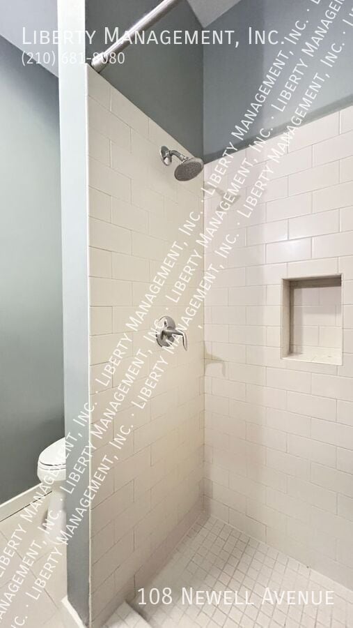 Building Photo - 108 Newell Ave