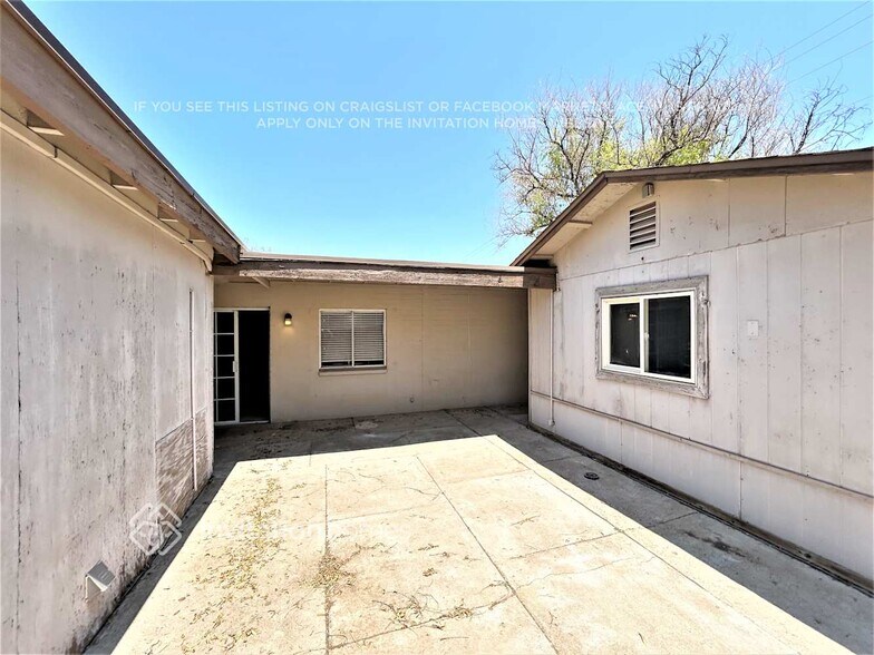 Building Photo - 4319 N 79th Dr