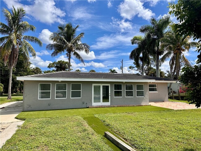 Building Photo - 6187 Island Park Ct