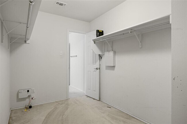 Building Photo - 11229 Kirkland Hill Path