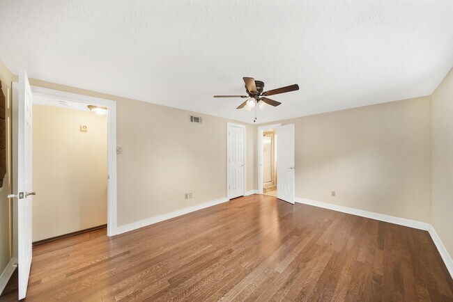 Building Photo - 4419 Grass Valley St