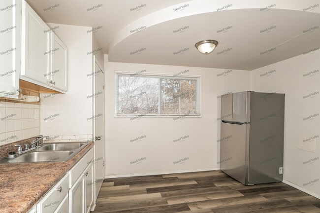 Building Photo - 4305 Washington St