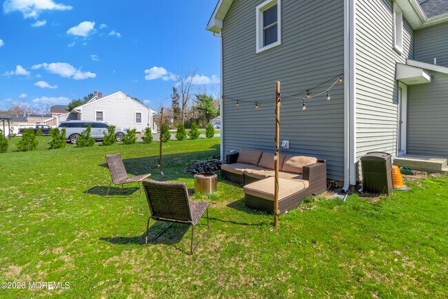 Building Photo - 26 Toms River Rd