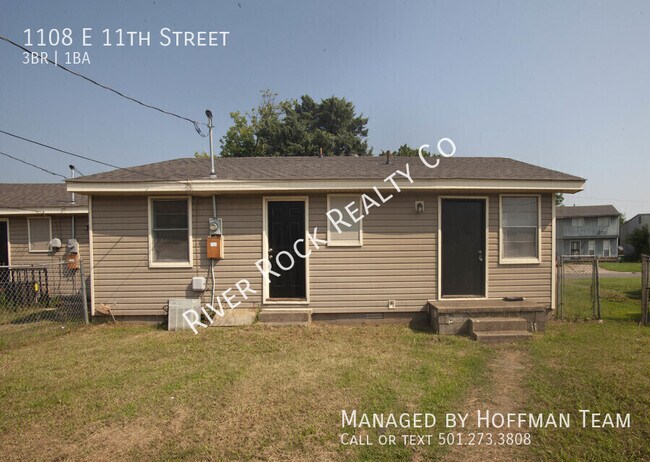Building Photo - 1108 E 11th St