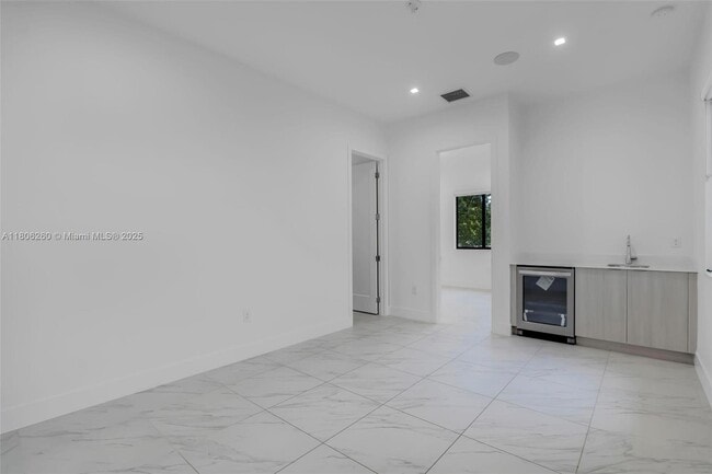 Building Photo - 4309 SW 176th Ave
