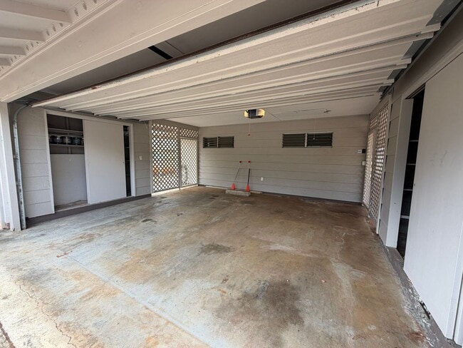 Building Photo - 95-467 Awiki St
