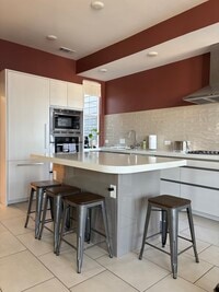 Building Photo - 79 Coleridge St