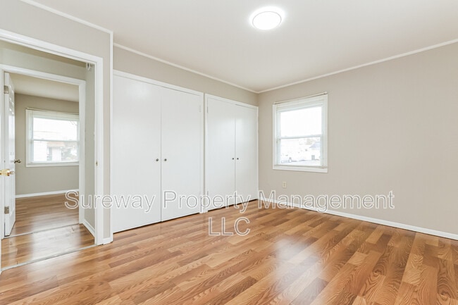 Building Photo - 40 Madestone Ln