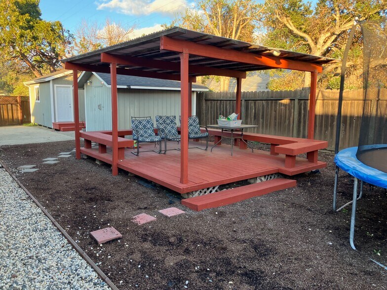 Building Photo - 105 Jolon Dr