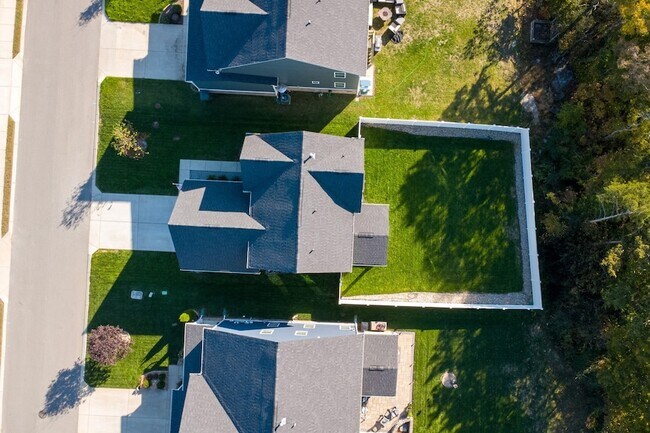 Building Photo - 838 Dean Dr