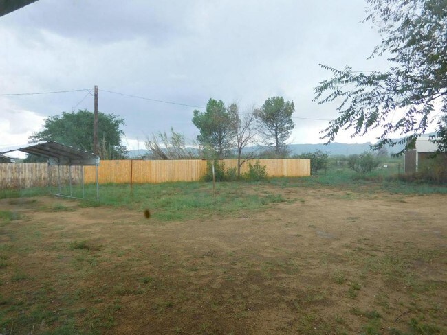 Building Photo - 154 E Papago Way