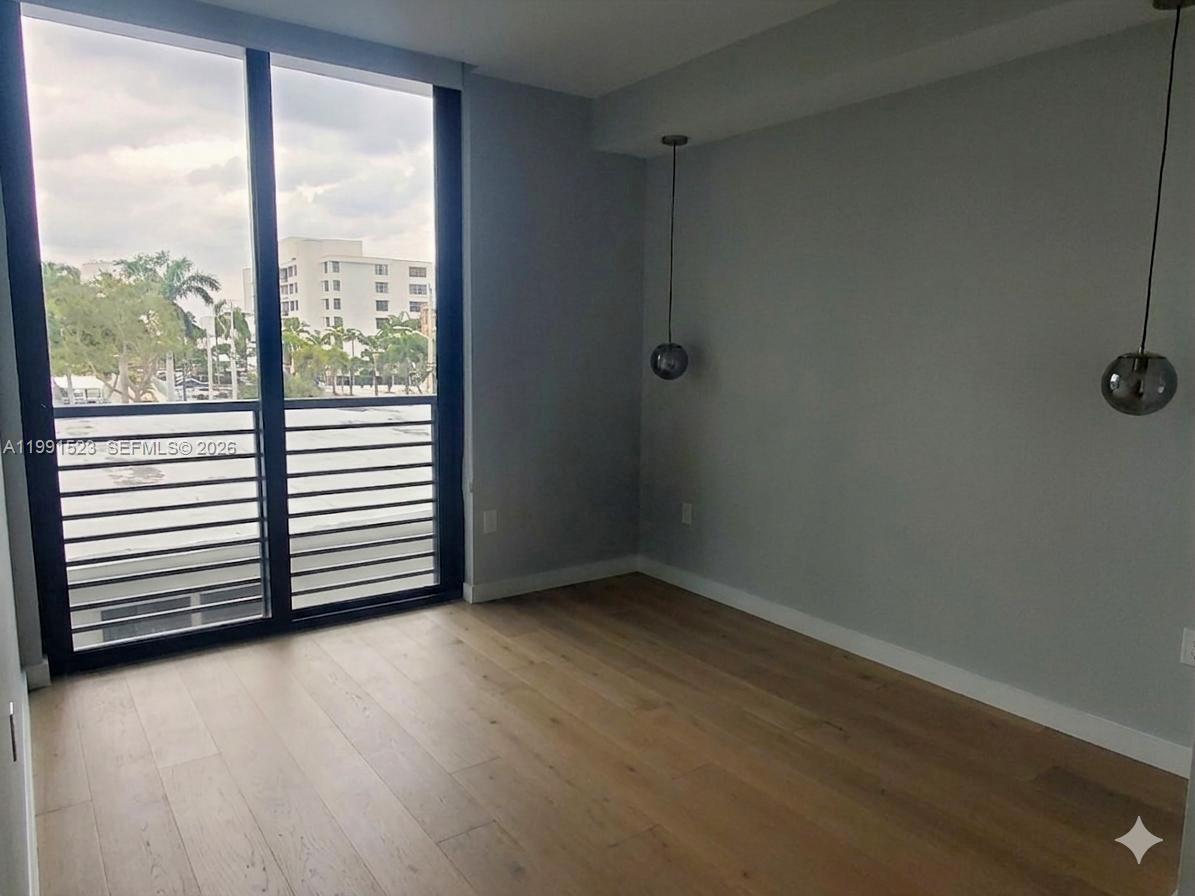 Building Photo - 1155 102nd St