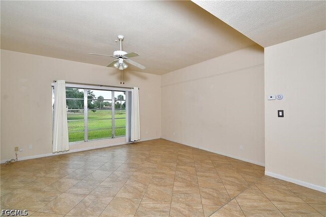 Building Photo - 9 Park Ln Cir