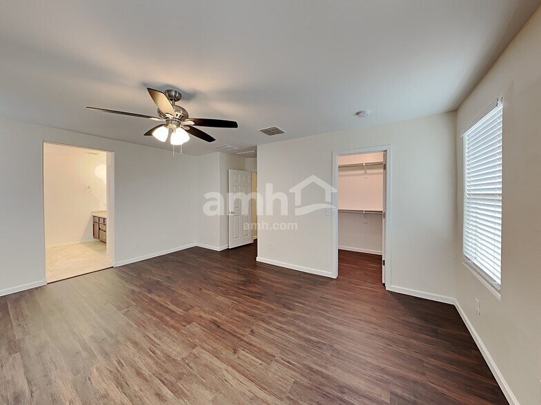 Building Photo - 6833 E Posada Cir