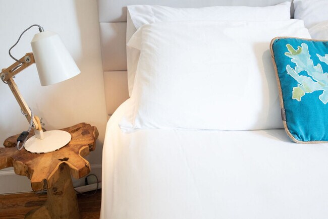 Building Photo - 40 Phoenetia Ave