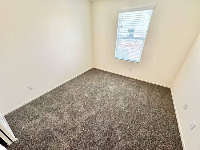 Building Photo - BEAUTIFUL NEW BUILD HOME 2-STORY 3 BEDROOM...