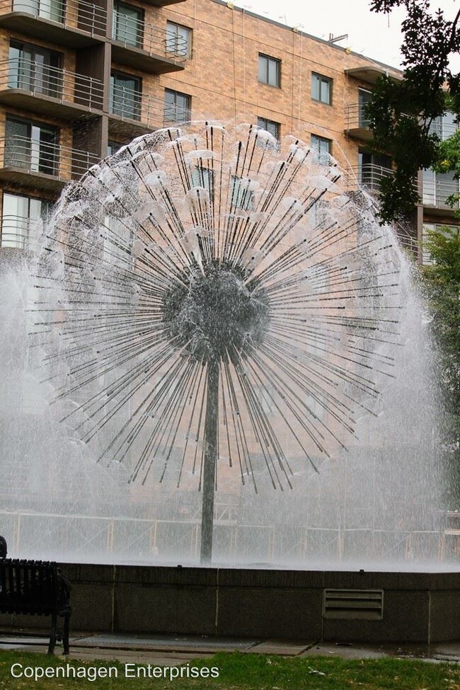 Building Photo - 22 Oak Grove St