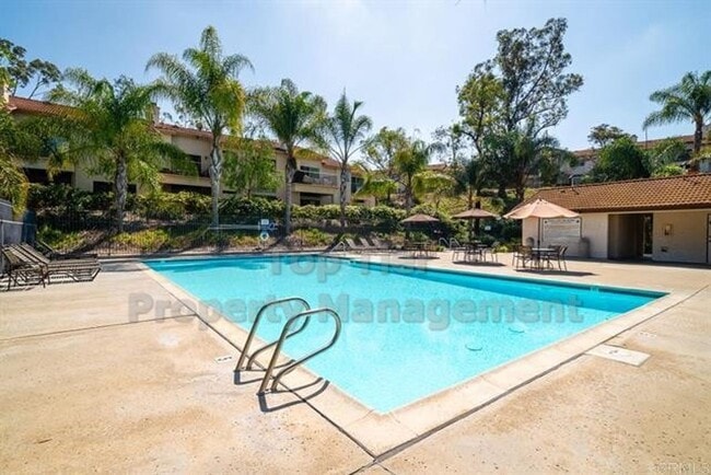 Building Photo - 3 Bedroom, 2 Bath Beautiful Carlsbad Home ...
