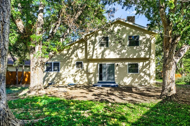 Building Photo - 4298 Sumac Ct