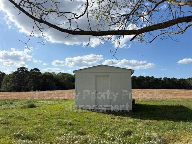 Building Photo - 1916 NC Hwy 210