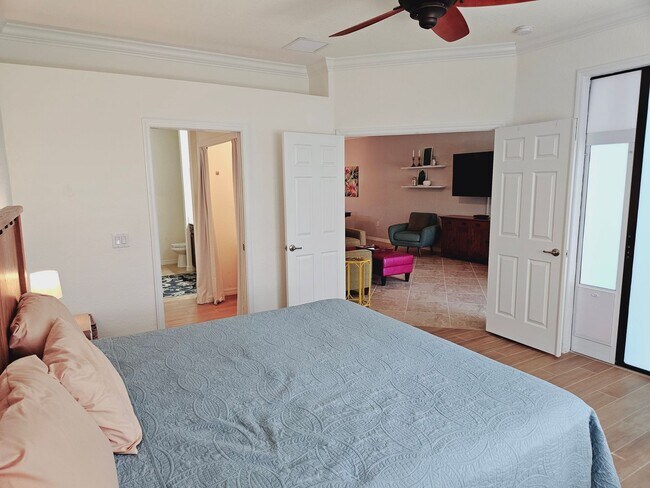 Building Photo - Annual Furnished Pet Friendly Twin Villa l...