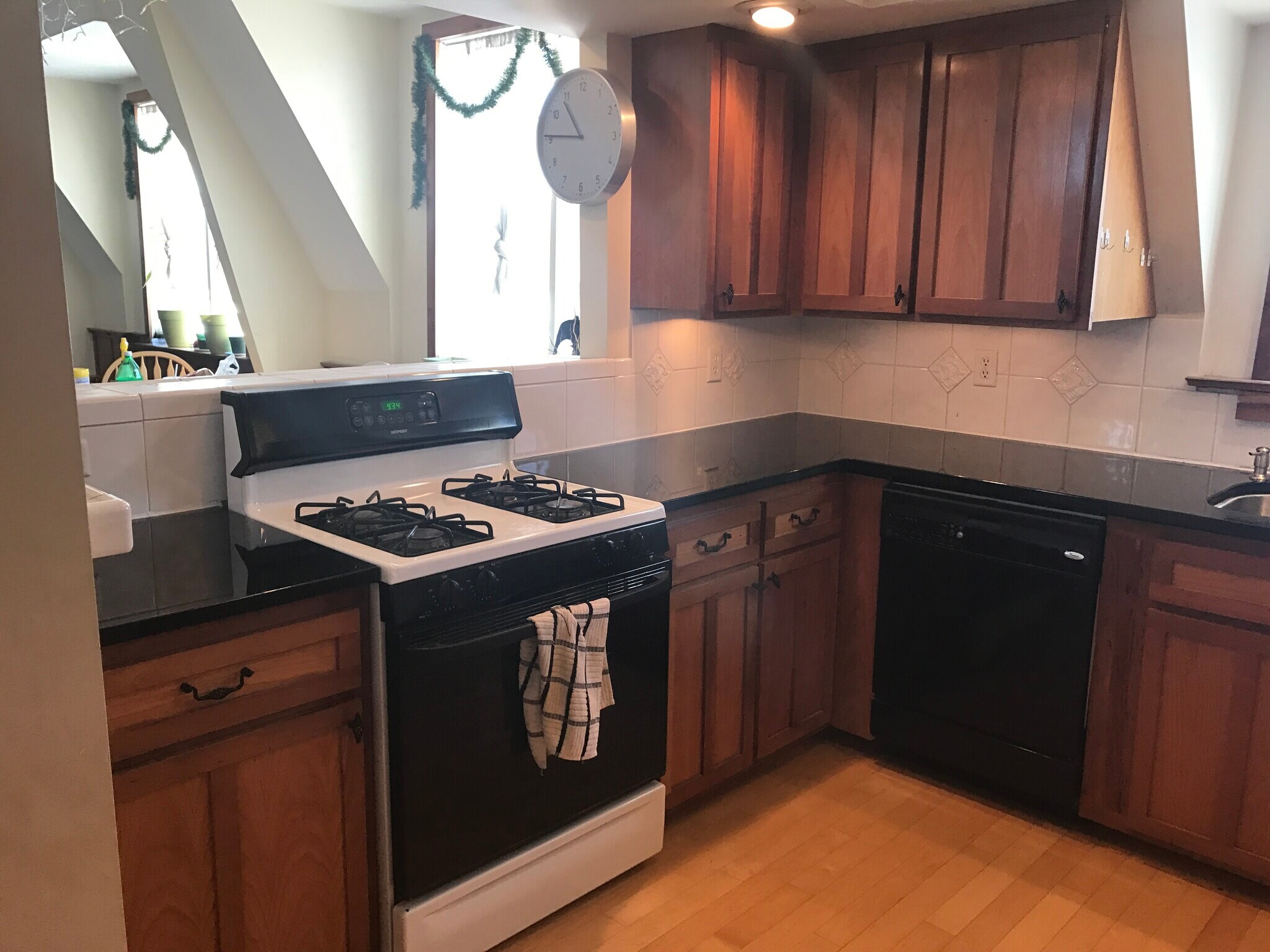 Building Photo - 369 Etna Rd