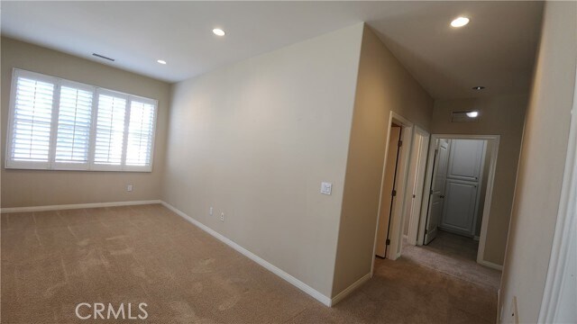 Building Photo - 32 Loquat