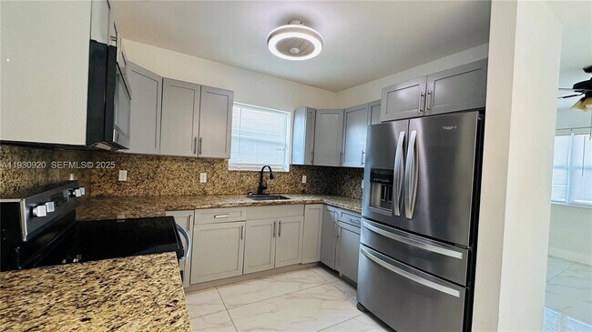 Building Photo - 10480 SW 172nd St