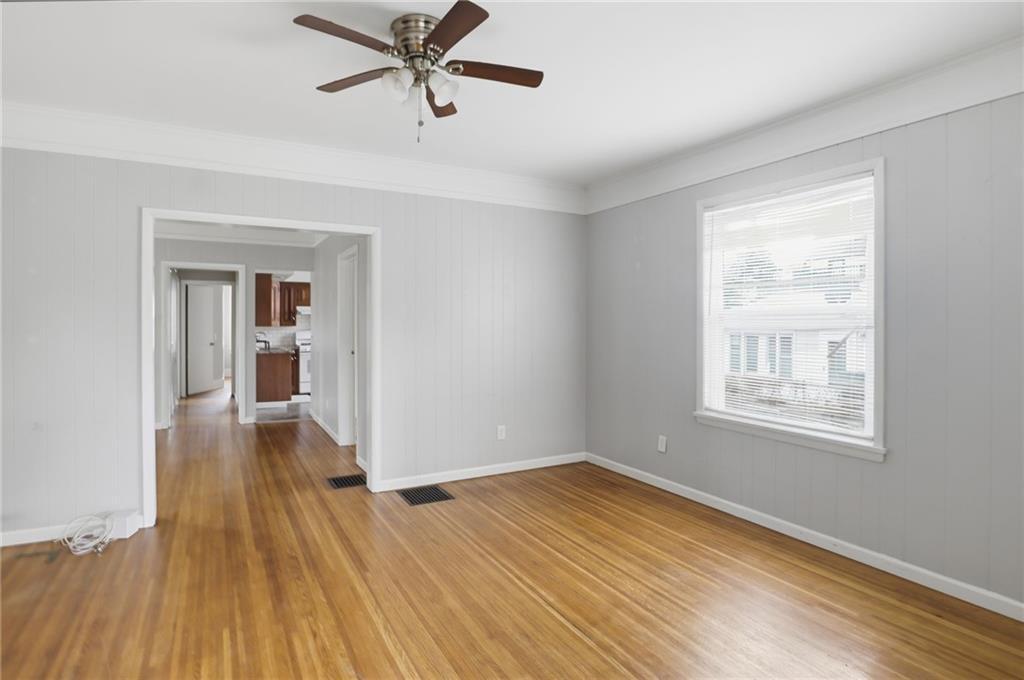 Lower living/dining - 4232 Lake Ave