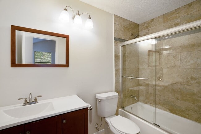 Building Photo - 11901 Swearingen Dr