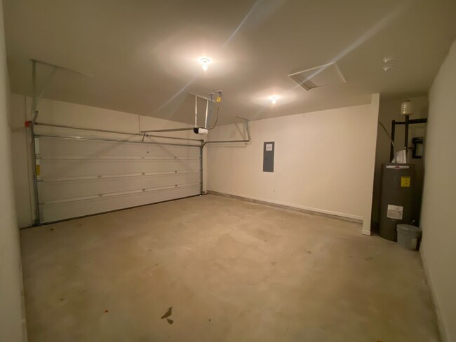 Building Photo - Home for rent in Trussville! View with 48 ...