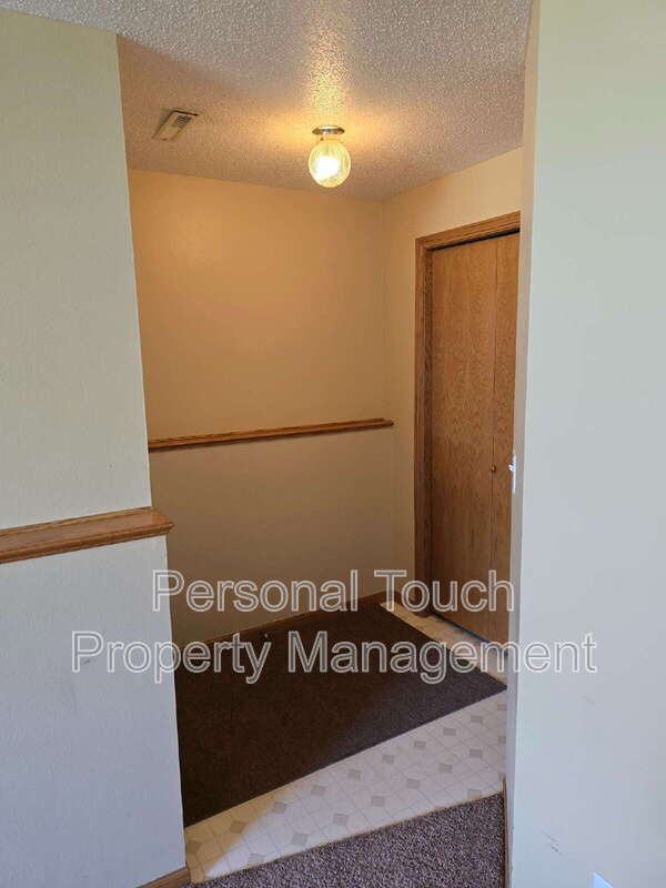 Building Photo - 3502 28th St SW
