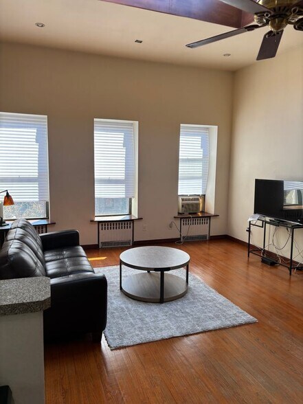 Building Photo - 159 W 121st St