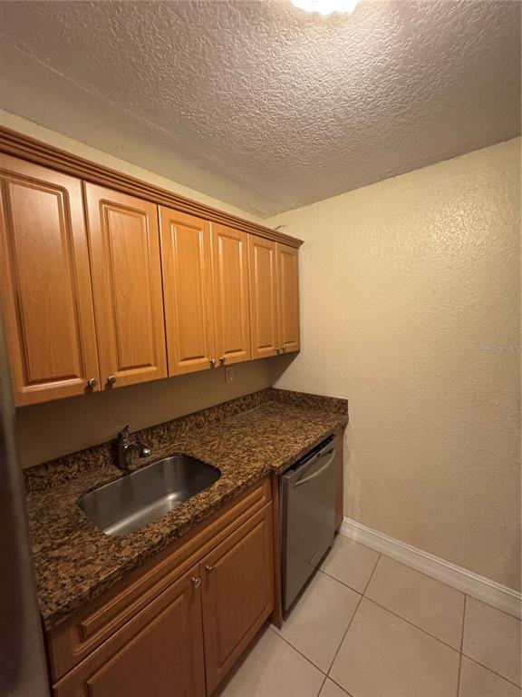 Building Photo - 5221 Bayshore Blvd