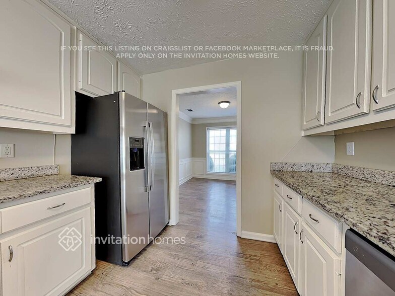 Building Photo - 1042 Simon Park Cir