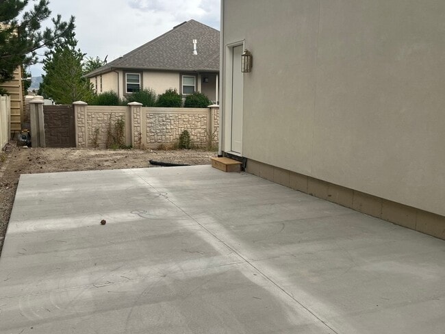 Building Photo - 3243 N 810 E