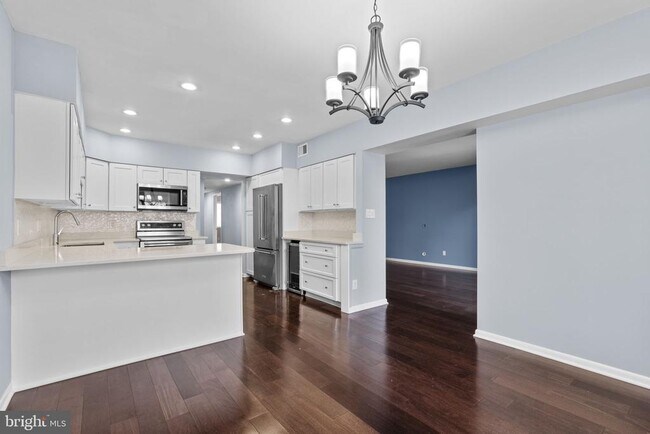 Building Photo - 6 Mullingar Ct