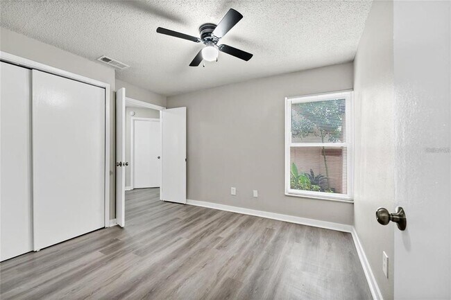 Building Photo - 7865 Sugar View Ct