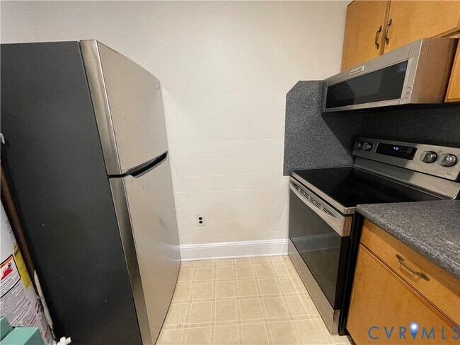 Building Photo - 211 Jefferson Ave