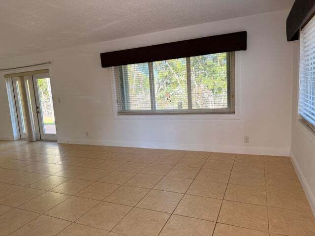 Building Photo - 6797 NE 7th Ave