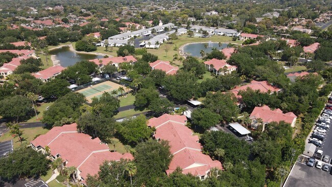 Building Photo - Venetian Palms 12640-1911