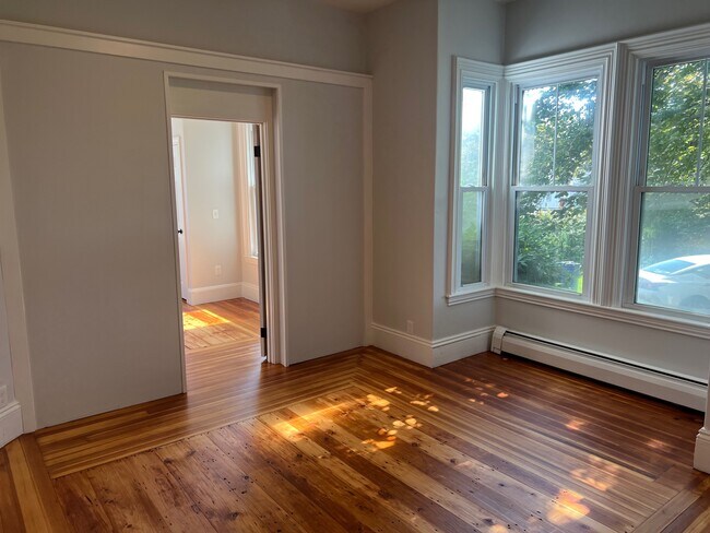 Building Photo - 34 Birch St