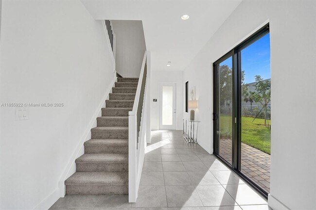 Building Photo - 13145 Addilyn Ct